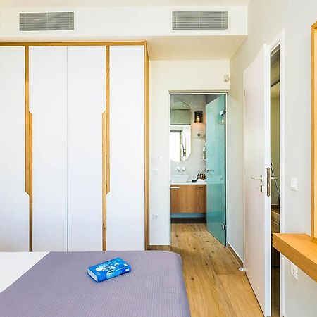 Villa Amelia I Free 9 Seater Mini Van & Pool Kalathász Kültér fotó